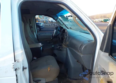 2007 Ford E-250 Commercial/Recreational z USA, uszkodzony, nr VIN 1FTNE24L57DA39323